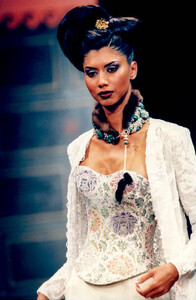 perineHemant HC Spring 1985 (2).jpg