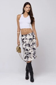 rachel-skirt-in-hide-5055045.jpg