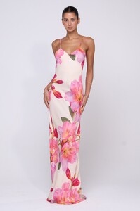 rose-maxi-in-lily-922148.jpg