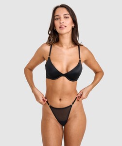 sexy-basics-push-up-scoop-bra-black-01538801-246912.jpg