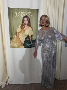 sydney_sweeney_1761840933_3754916358514133865_8140453.jpg