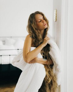 theirIG posted 20241229, 16 by nina dmii.jpg