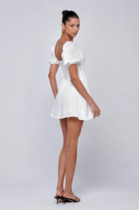 winnie-mini-in-white-linen-1352570.png