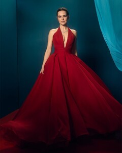 zoey-deutch-in-red-gown-for-academy-museum-gala-photoshoot-2025-0.jpg