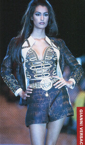 1992-SS-YG-GianniVersace-1.jpg