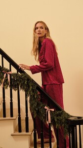 [2025.10.27] eberjey_DQUm7VFDr2L.jpg