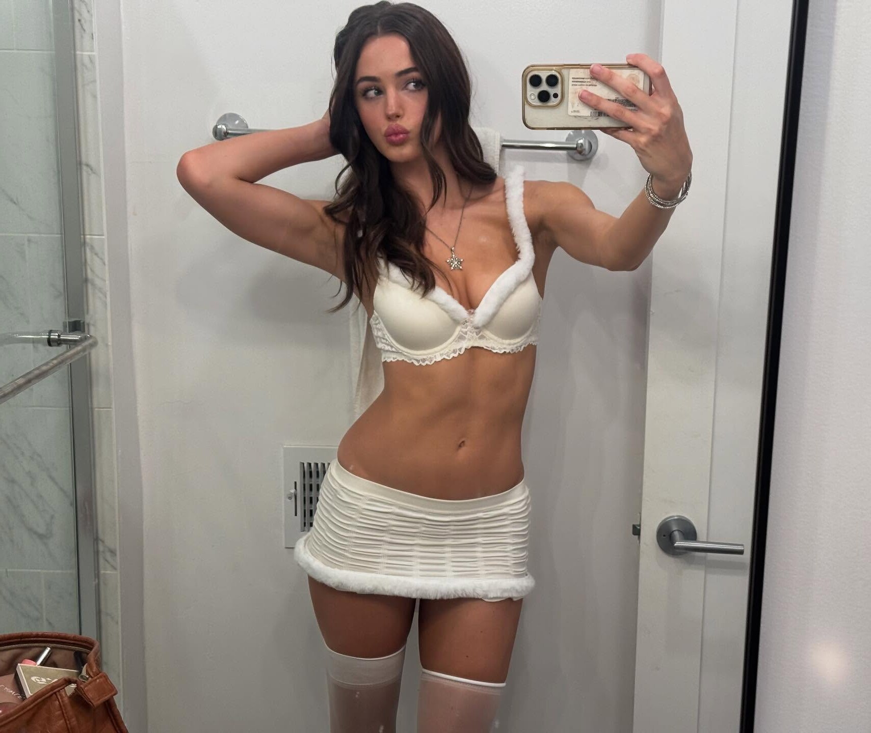 [2025.10.31] duffygurl_573421544_18032045939734544_9180623098985653781_n.jpg