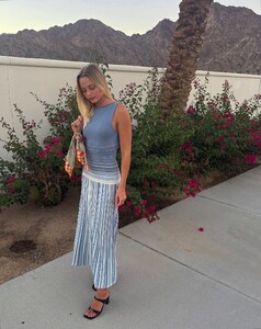 [2025.11.03] megan_samperi_573768876_18537480142022051_7437074776658066811_n.jpg