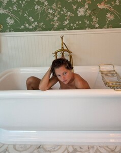 [2025.11.03] megan_samperi_573940344_18537480274022051_1650187577565585351_n.jpg