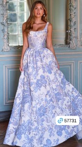 [2025.11.03] sherrihill_3758070846653588733.jpg