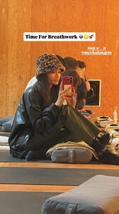 [2025.11.04] kellygale_3758638876765373568.jpg