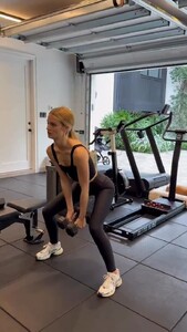 [2025.11.05] katelove_DQsNketkoUe.jpg