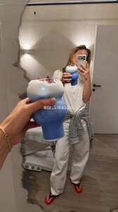 [2025.11.06] barrefaeli_3759889450755708158.jpg