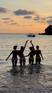 [2025.11.10] carmellarose_3762991396228859942.jpg