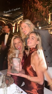 [2025.11.10] elizabethcturner-melissazabinsky_3762883733167928596.jpg