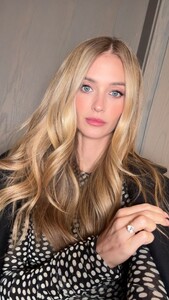 [2025.11.13] katelove_DRBE1YyjR3V.jpg