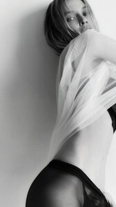 [2025.11.13] stellamaxwell_3765312377848654514.jpg