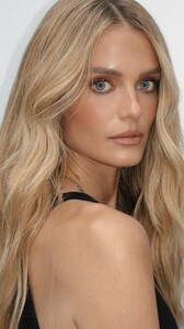 [2025.11.14] katelove_3765899852191555808.jpg