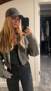 [2025.11.17] katelove_DRKw26Pku32.jpg