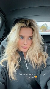 [2025.11.17] lindsaymariebrewer_3768189648011119343.jpg