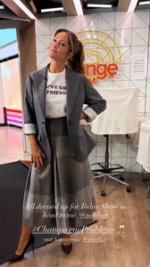 [2025.11.18] minkakelly_3768697552716801604.jpg