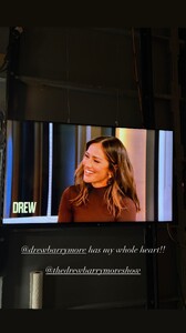 [2025.11.18] minkakelly_3768773353268680885.jpg