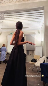 [2025.11.19] handemiyy_3769427897426484948.jpg