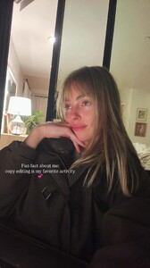 [2025.11.20] elizabethcturner_3770520580425412898.jpg