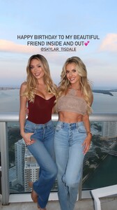 [2025.11.20] lindsaymariebrewer_3770267248171822071.jpg