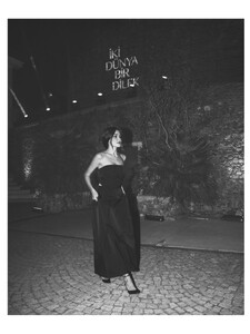 [2025.11.21] handemiyy_587297928_18559827115040050_691990066023395514_n.jpg