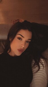 [2025.11.22] heylaurensummer_3771957501471298086.jpg