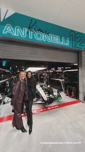 [2025.11.23] nina_3772476975266065217.jpg