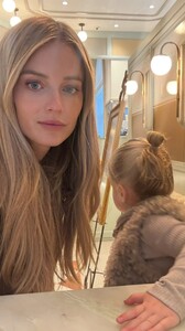 [2025.11.24] katelove_3773352148789700062.jpg