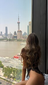 [2025.11.24] lizkovalenkoo_3772992845591330436.jpg