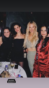 [2025.11.24] sarasampaio_3773063390974396586.jpg