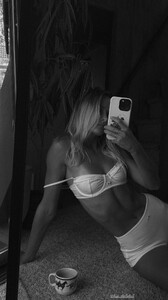 [2025.11.25] megan_samperi_3773789717583024817.jpg