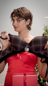 [2025.11.25] victoriassecret_DRevtcuDLOH.jpg