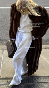 [2025.11.11] hoskelsa_3763954724434148308.jpg