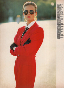 22-MARIECLAIREGR-Nov-1989-m.ChristianeHelbach-ph.HarrisChristopoulos.jpg