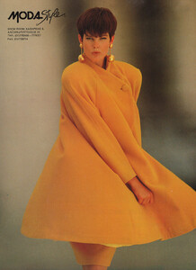 25-MARIECLAIREGR-Oct-1990-MODASTYLE-m.Unk-ph.Unk.jpg