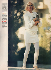 37-MARIECLAIREGR-Oct-1990-m.UnkSarahMoizer-ph.VagelisTsagaraki.jpg