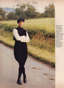 46-MARIECLAIREGR-Nov-1989-m.AnateTanander-ph.Sacha.jpg