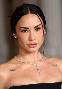 656974677_demi2-22.jpg