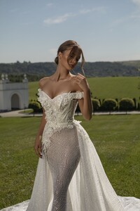 6615ef454dae5e7814a84b3a_PERIS 8.jpg