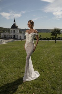 6615f105a7b88f7235ebdc62_PERIS 12-2.jpg