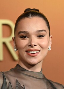 661882835_hailee-119.jpg