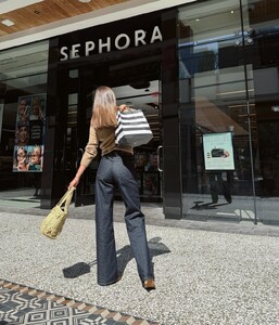 A couple of weeks ago, I popped into Sephora and noticed someone with the most radiant, glowing .jpg