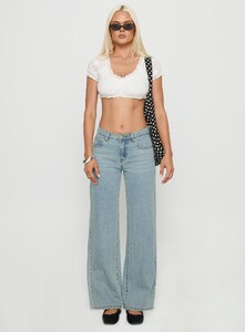 AylaF - PrPolly - Darrby Cropped Frill Top White-7 - 6-Model-Ayla-Us2.jpg