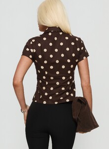 AylaF - PrPolly - Lift Off Button Up Top Choc _ Lemon Polka-7 - 4-Model-Ayla-Us2.jpg