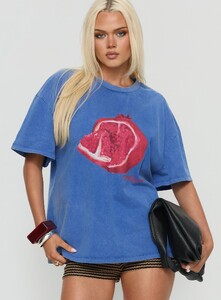 AylaF - PrPolly - Linsay Oversized Tee Blue-7 - 1-Model-Ayla-Us2.jpg